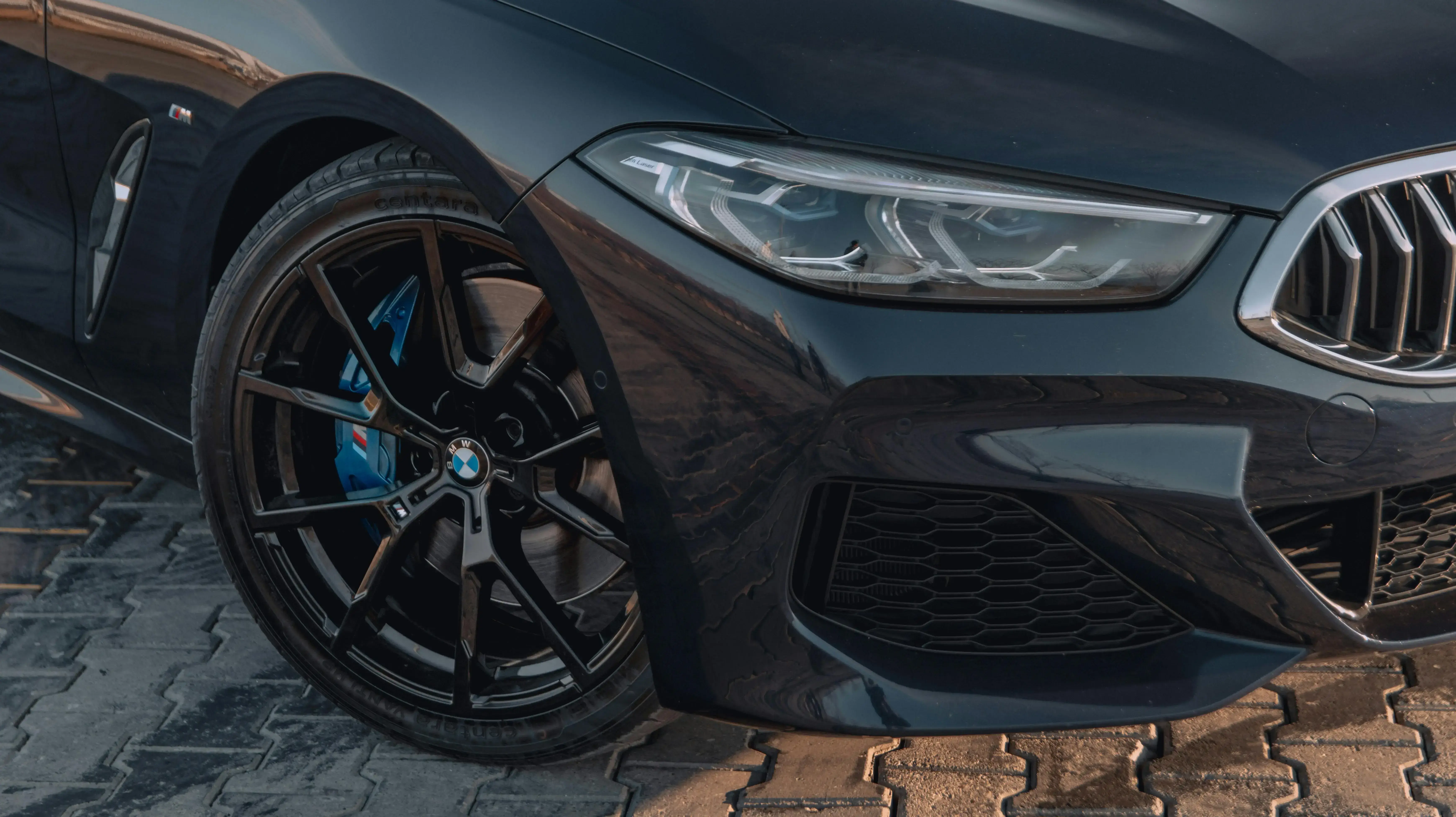 Custom rim finishes in Adelaide including shadow chrome, pearl, metallic, and two-tone designs. Professional specialty wheel refinishing with premium paint systems and complete tire removal service.